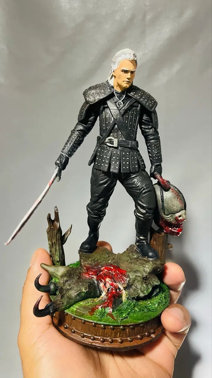 Miniatura Geralt de Rivia (The Witcher) 18CM - Foto 3