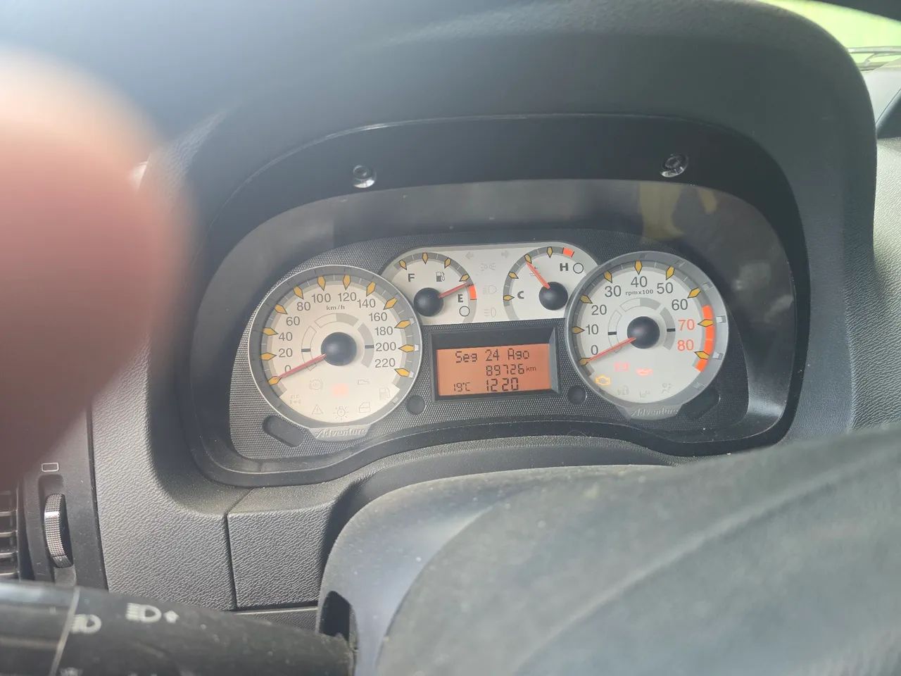Fiat Strada Adventure 1.8/ 1.8 Locker Flex CE 2012 - Foto 5
