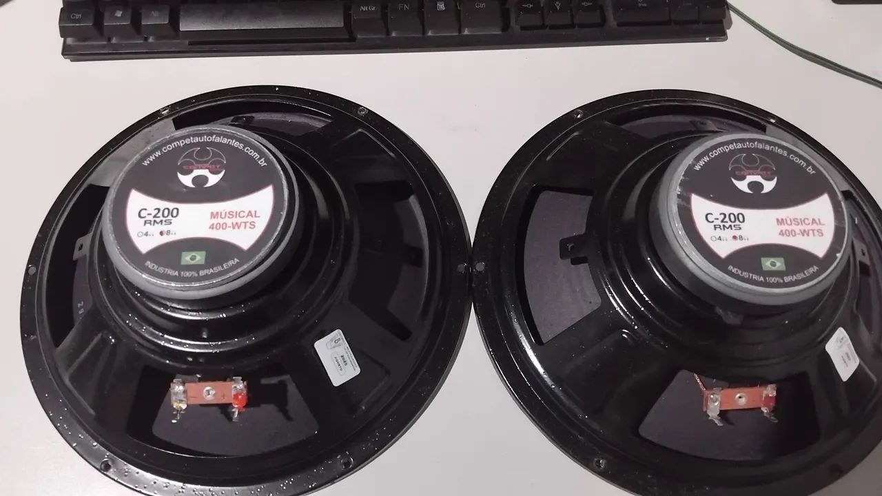 Vendo Troco 2x Auto Falante Médio Grave Compet 10 Polegadas'' 200w RMS x 8 Ohms - Foto 2