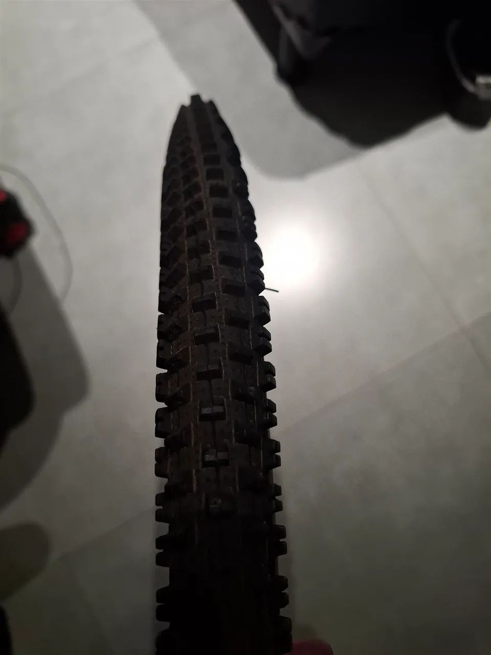 Vendo pneus maxxis cravudos 1.95  - Foto 2