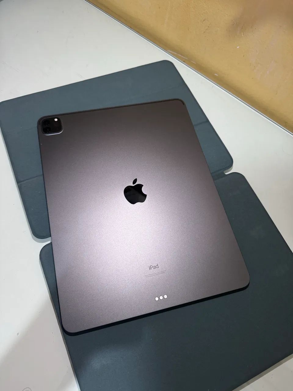 IPad Pro 12.9 5 geração 256gb com teclado e caneta