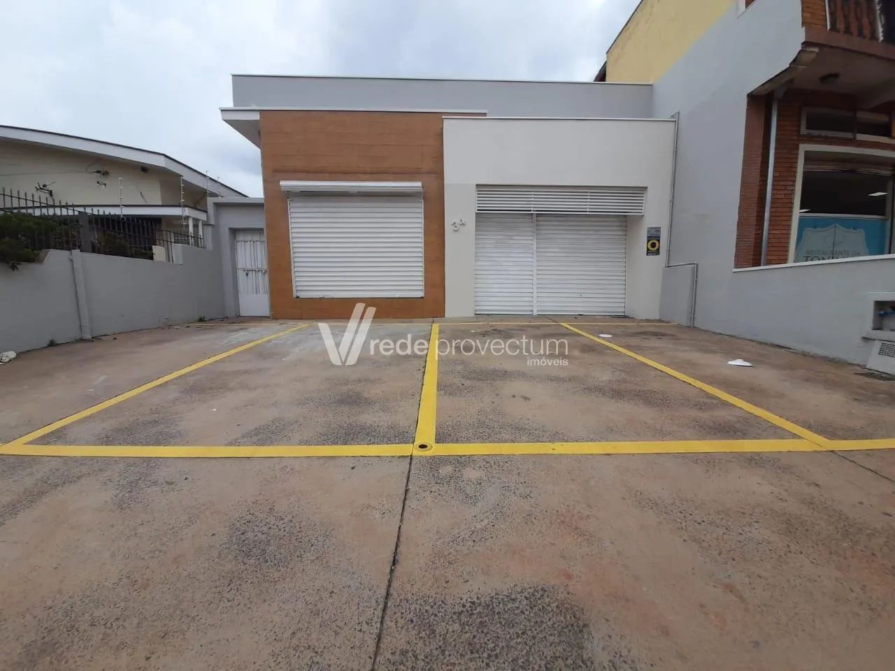 Casa Comercial Locação no Castelo