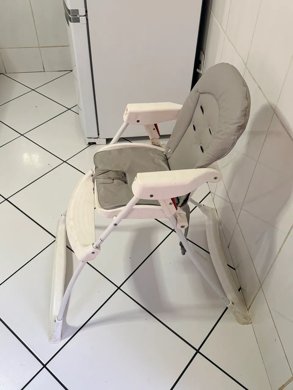 Cadeira de alimentação  - Foto 3