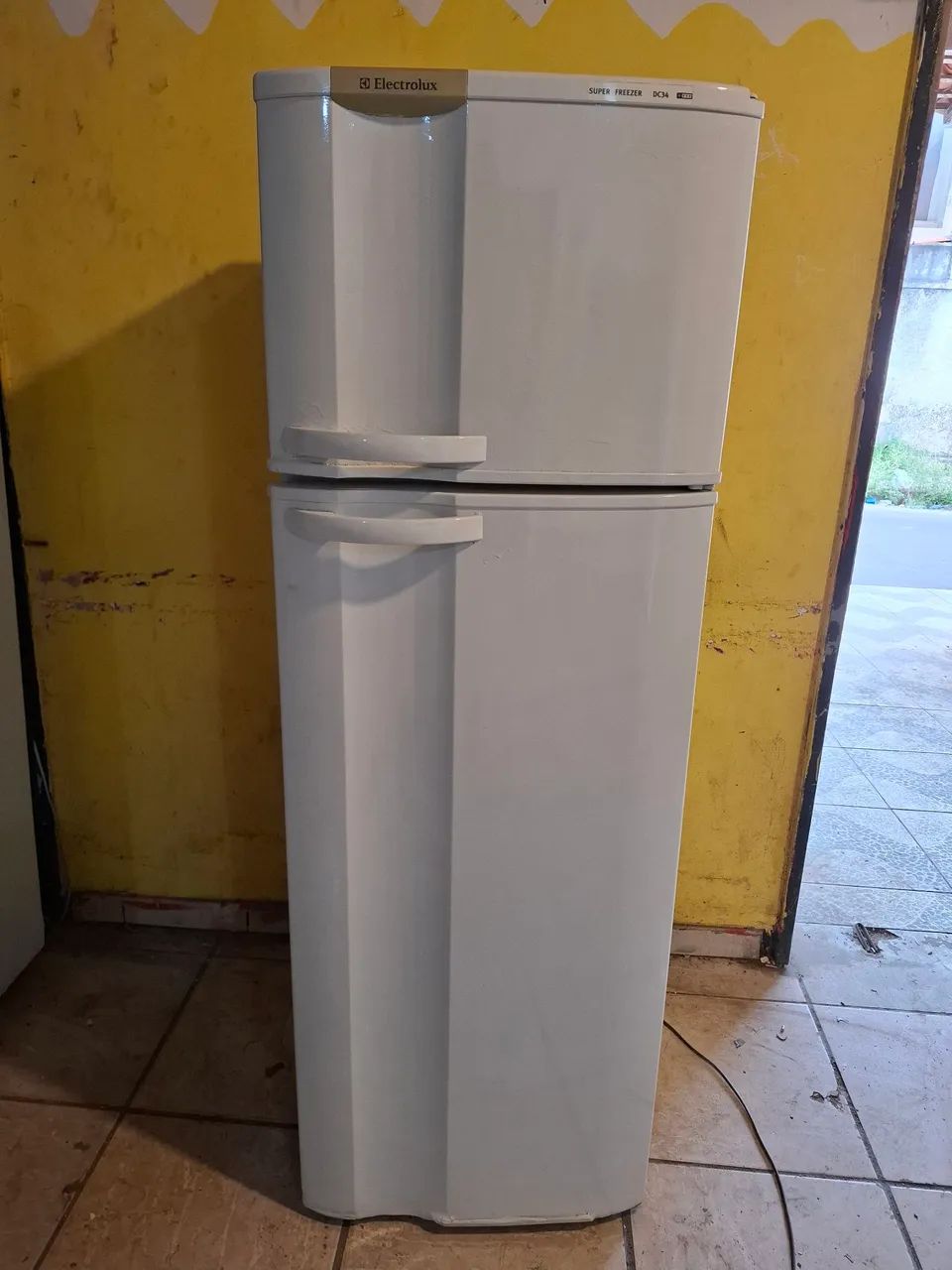 Vendo geladeria Electrolux  - Foto 2