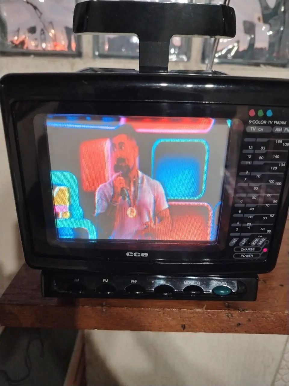 TV CCE PORTÁTIL VINTAGE - Foto 3