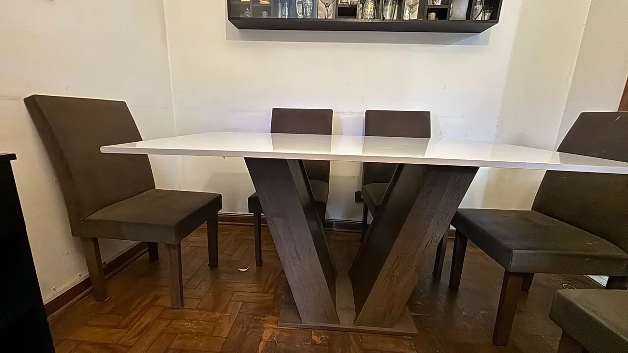 Mesa 6 cadeiras 