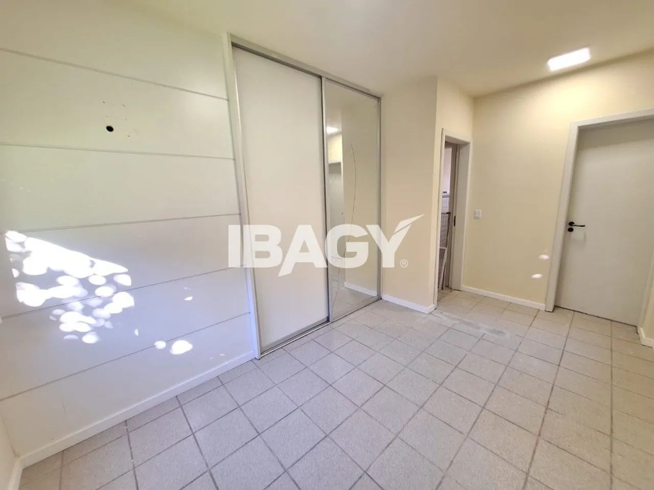 Excelente Apartamento 2 dormitório(s) em Centro - Florianópolis - Foto 5