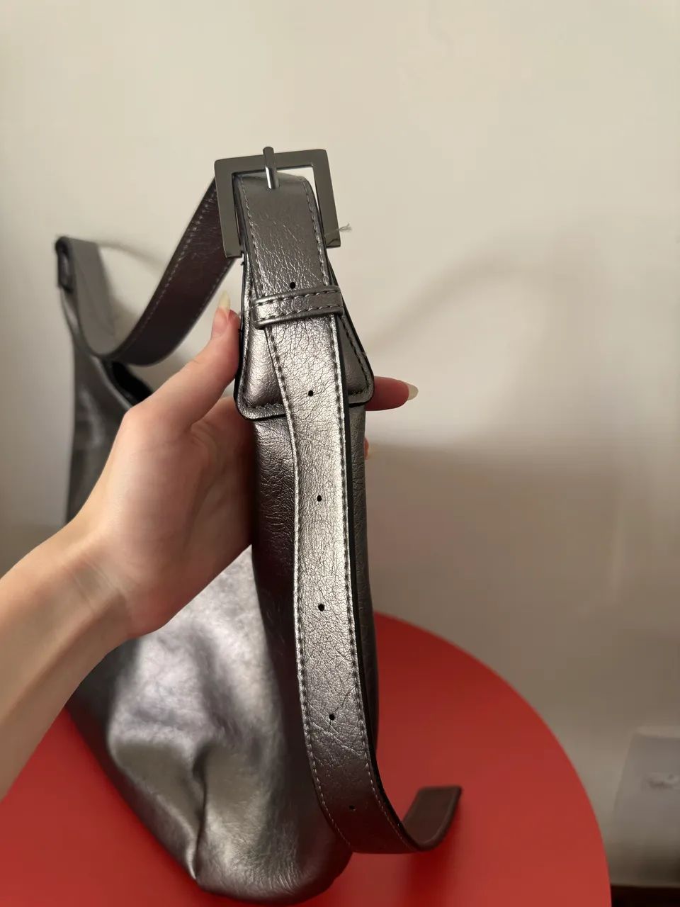 Bolsa metalizada Stradivarius  - Foto 3