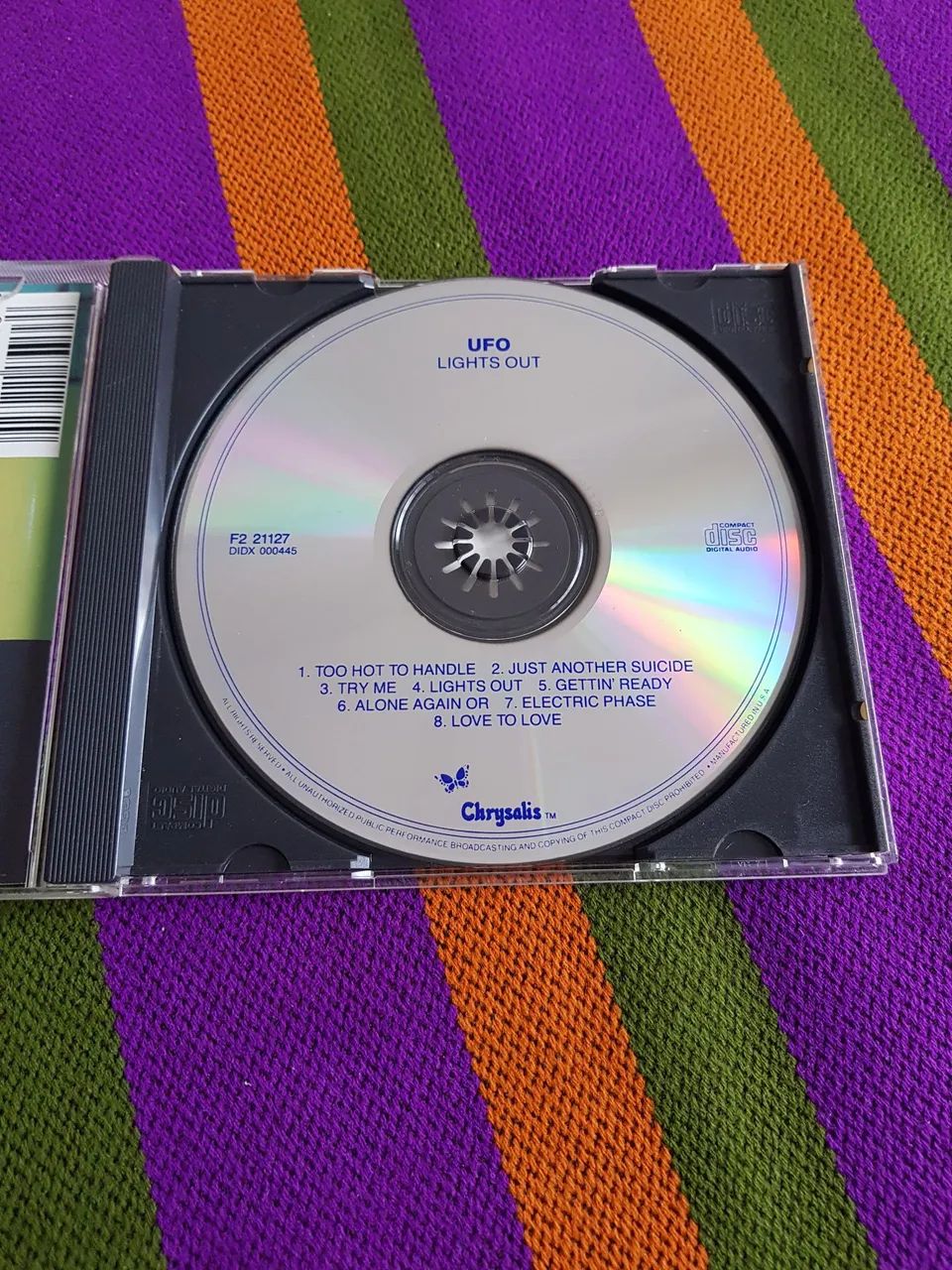 Cd Ufo - Lights out - 1977 importado - Foto 5