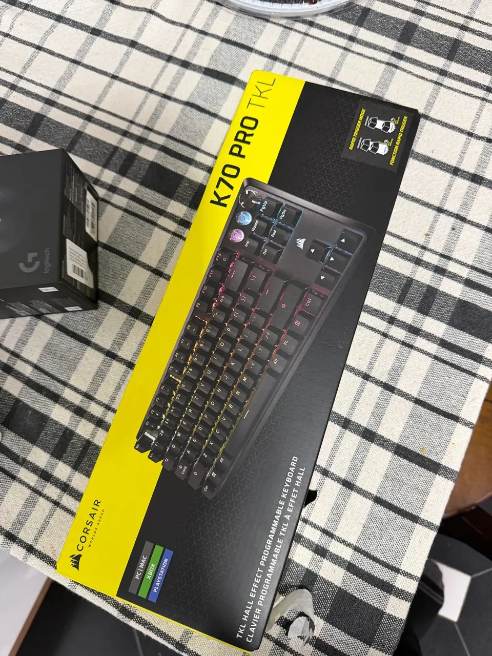 Teclado gamer corsair