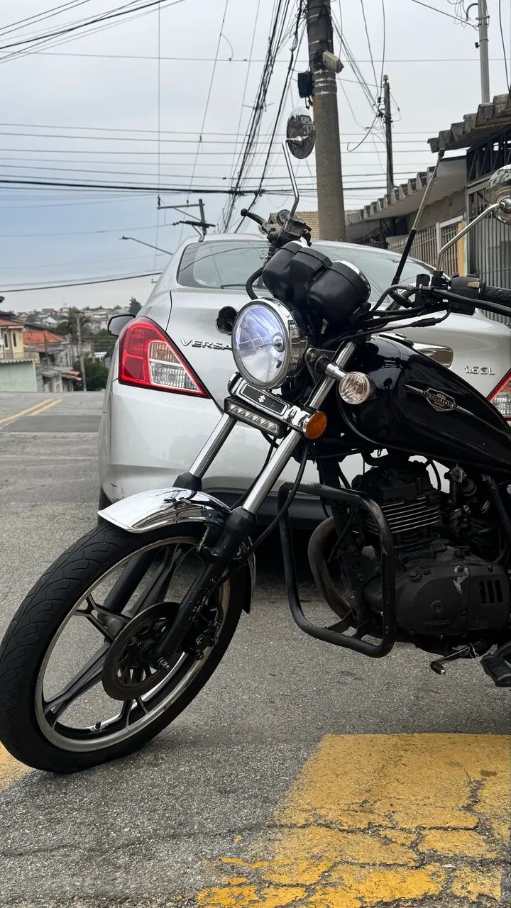 Suzuki Intruder 125 2013 - Foto 3