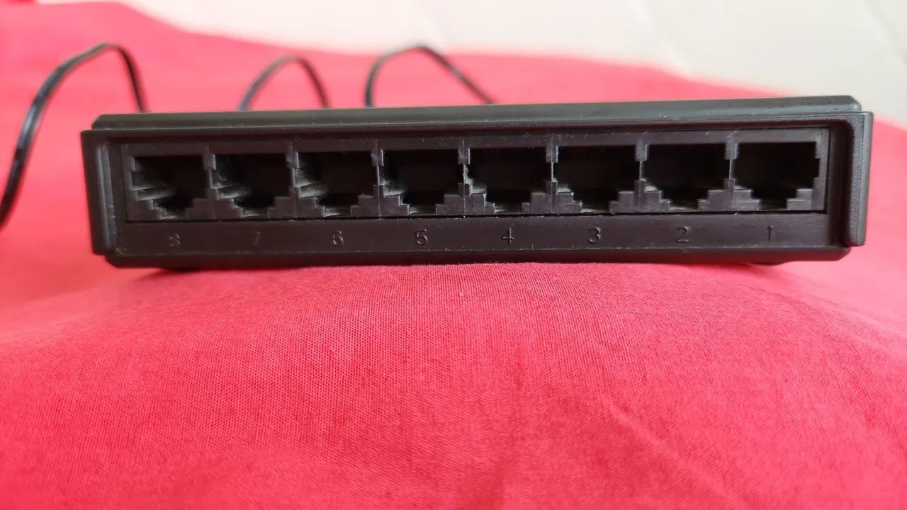 Switch de Rede 10/100 Fast Ethernet DES-1008A - Foto 4