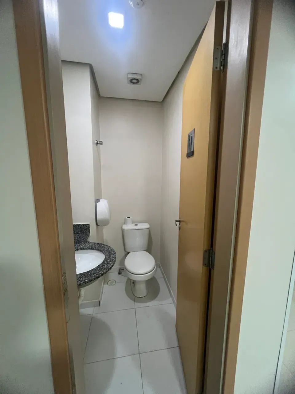 SALA COMERCIAL NO FORUM BUSSINESS - 4.000 - Foto 4