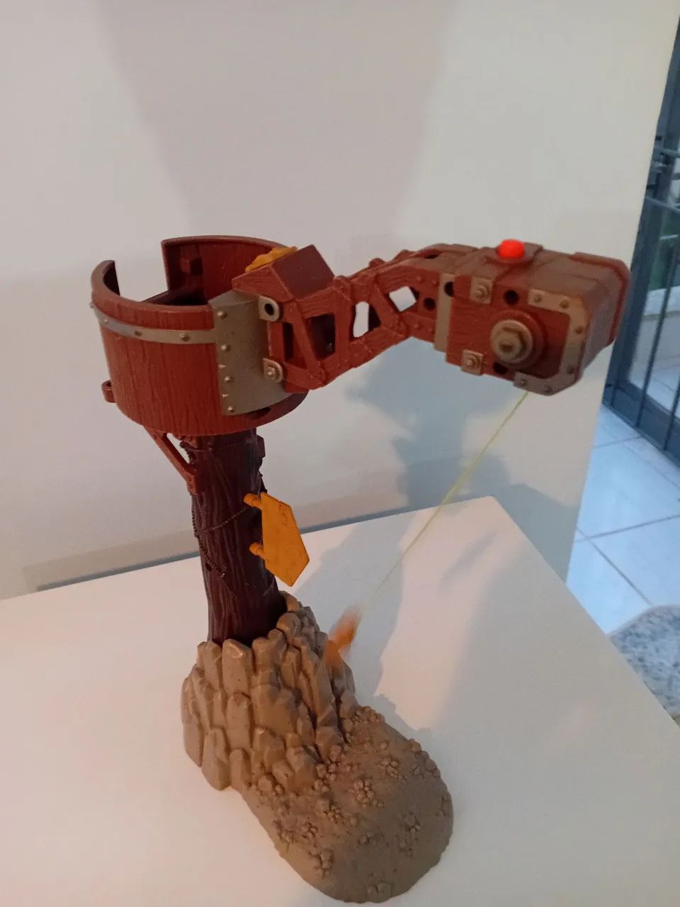 Brinquedo Torre observação medieval com gancho - diorama - Foto 3