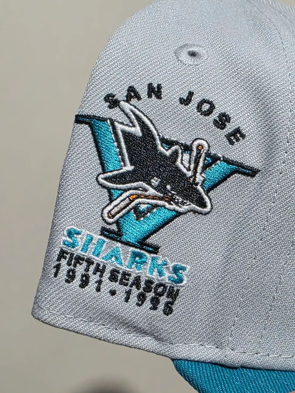 Bone san jose sharks tamanho 7 1/4 - Foto 3