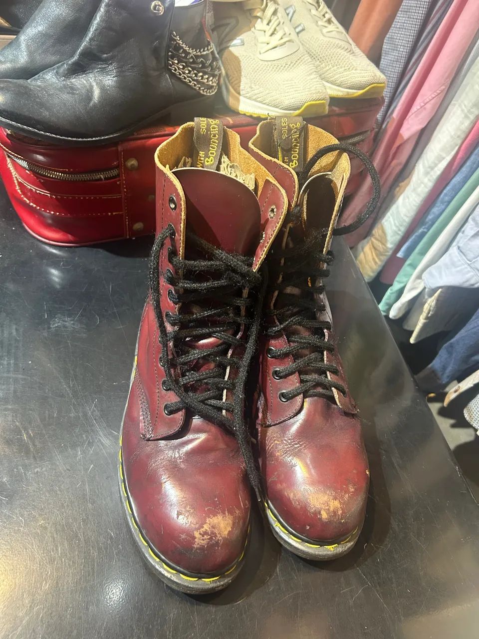 Bota dr martens  essa fabricada em Londres  - Foto 3