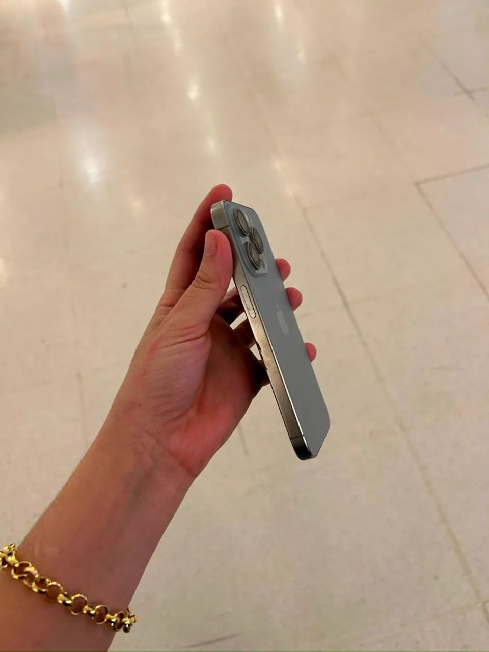 iphone 15 pro 128g  - Foto 3
