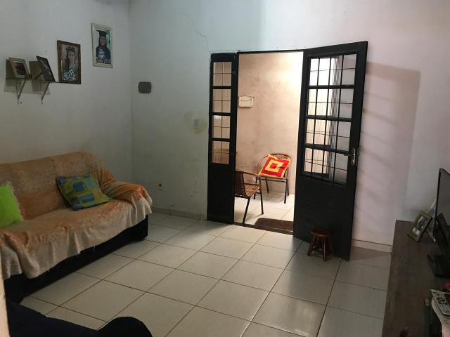 Casa 02 quartos lote 250m2 130mil arapoanga DF