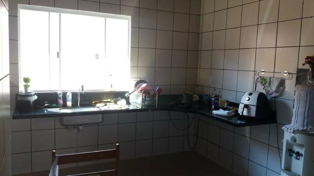 Casa bem localizada - Foto 11