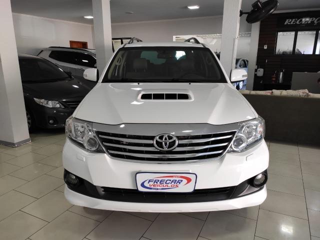 Hilux Sw4 SRV 3.0 T.D.I 4x4 Aut *7 lugares - Foto 3