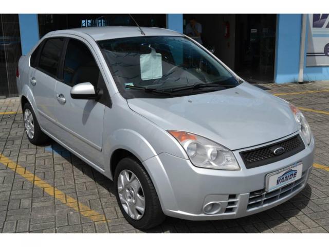 Ford Fiesta Sedan 1.0 Flex - Foto 8