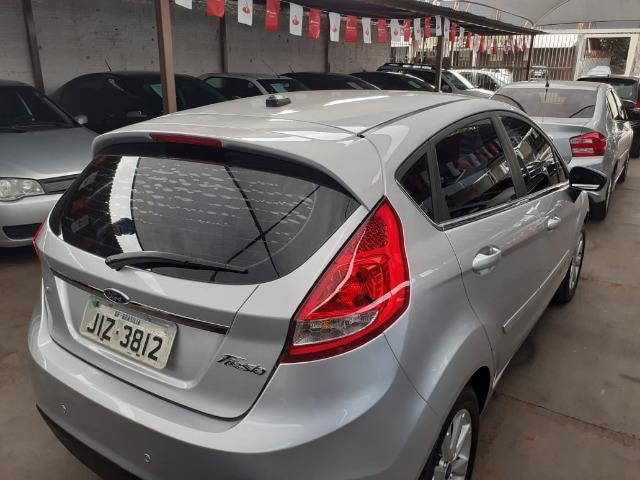 Ford/ New Fiesta Hatch HA SE completo - Muito Conservado - Foto 8