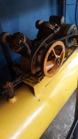 Compressor 200 lt - Foto 2