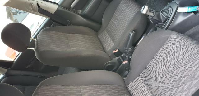Ford Focus Hacth 2.0 16v Duratec 2007 - Foto 18