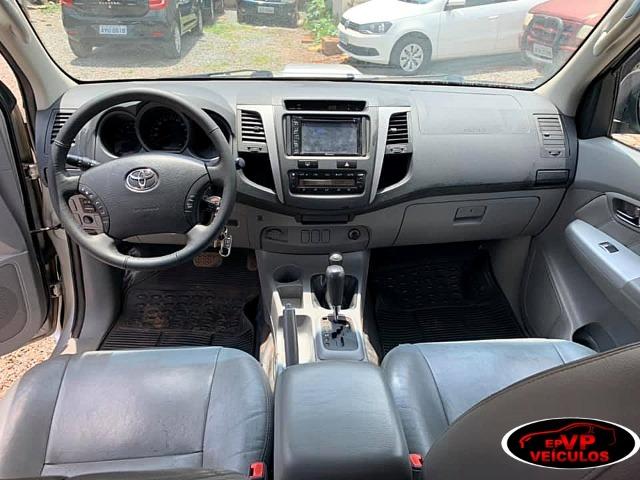 Toyota Hilux 2010 SRV Top de linha automatico ( Vendo a vista ou financiado AC troca ) - Foto 9