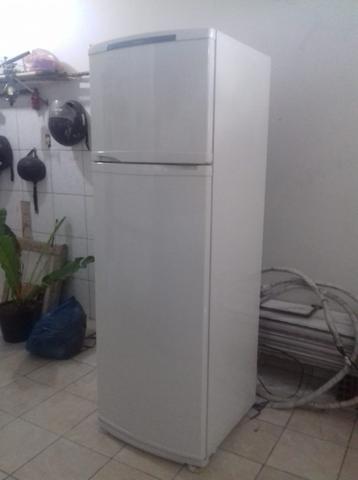 Geladeira cônsul 400L