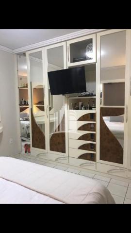 Apartamento 02 dormitórios no columbus tower quadra do mar com vista com a av. brasil ! - Foto 12