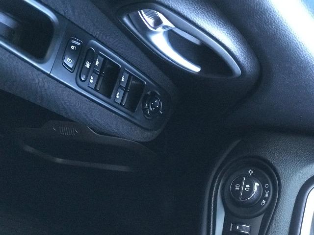 Jeep Renegade 18 mil Km. Larissa 71. * - Foto 12