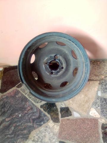 Vende-se um jogo de rodas de ferro original da GM - Foto 3