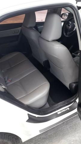 Taxi Corola 2018 com praça transferível