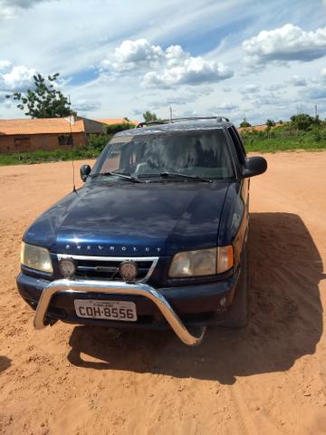 Vendo Blazer S10 Dlx, cor azul, Ano 97/98 turbo diesel 4x2