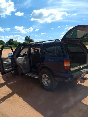 Vendo Blazer S10 Dlx, cor azul, Ano 97/98 turbo diesel 4x2 - Foto 8