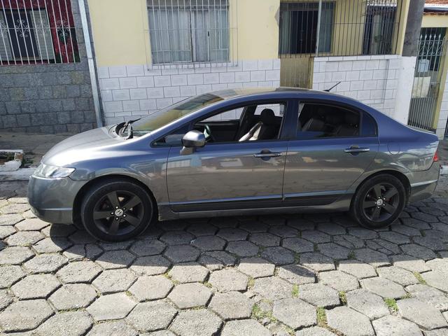 Civic lxs 2008 flex automatico troco por carro de menor valor - Foto 3