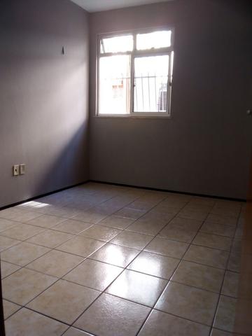 Aluga-se Lindo Apartamento no Bairro Damas no 1° Andar - Foto 12