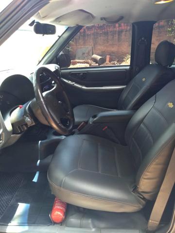 Vende-se caminhonete S10 - Foto 3