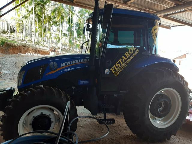 Trator New Holland - Foto 4