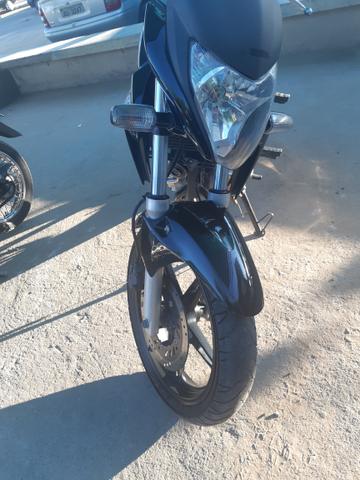 Vendo ou troco cb 300