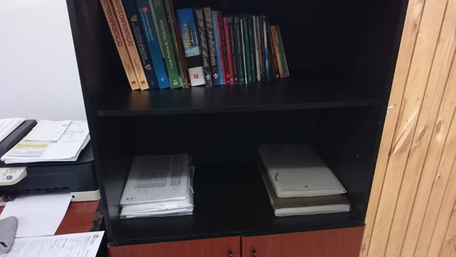 Mesa / cadeira e armário para escritório - Foto 5