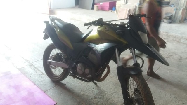 MOTO HONDA XRE300