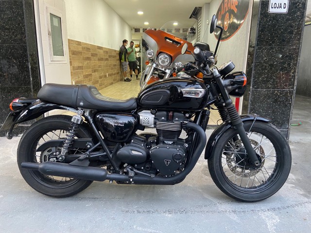 TRIUMPH BONNEVILLE T100 BLACK 2019