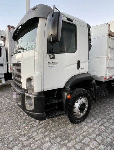 ÓTIMO CAMINHÃO VOLKSWAGEN 2015