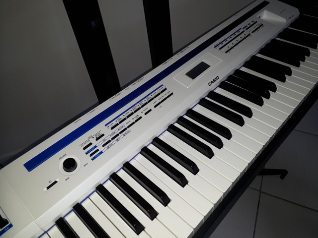 casio privia px5s usado