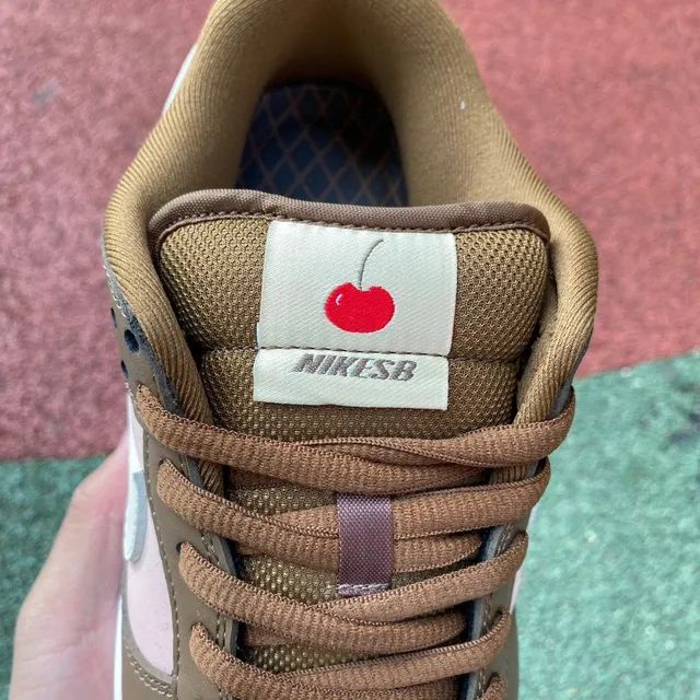 Stüssy x Dunk Low Pro SB 'Cherry' - Calçados - Parque São Bento