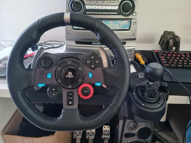 Volante Logitech G920 Usado + Travas De Rodinha P/ Cadeira - Desconto no  Preço