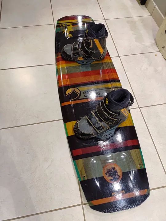 Kit wakeboard prancha e bota - Foto 4