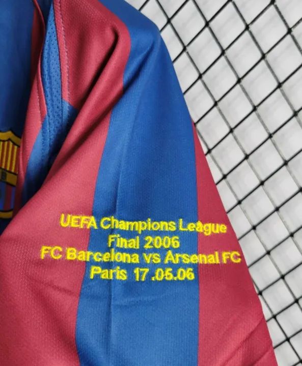 Camisa retro Barcelona Ronaldinho  - Foto 4